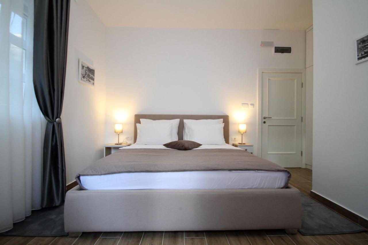 Skala Luxury Rooms Cetinje Luaran gambar