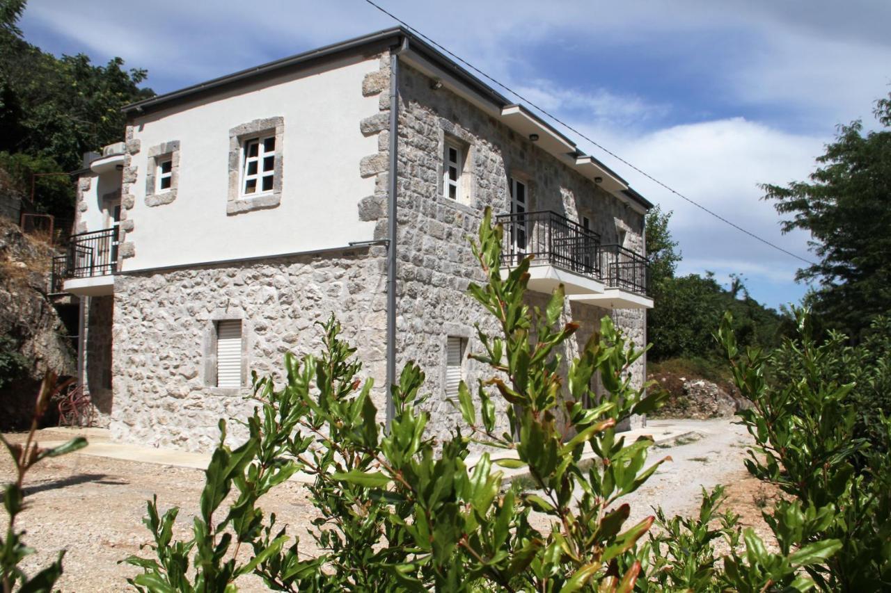 Skala Luxury Rooms Cetinje Luaran gambar