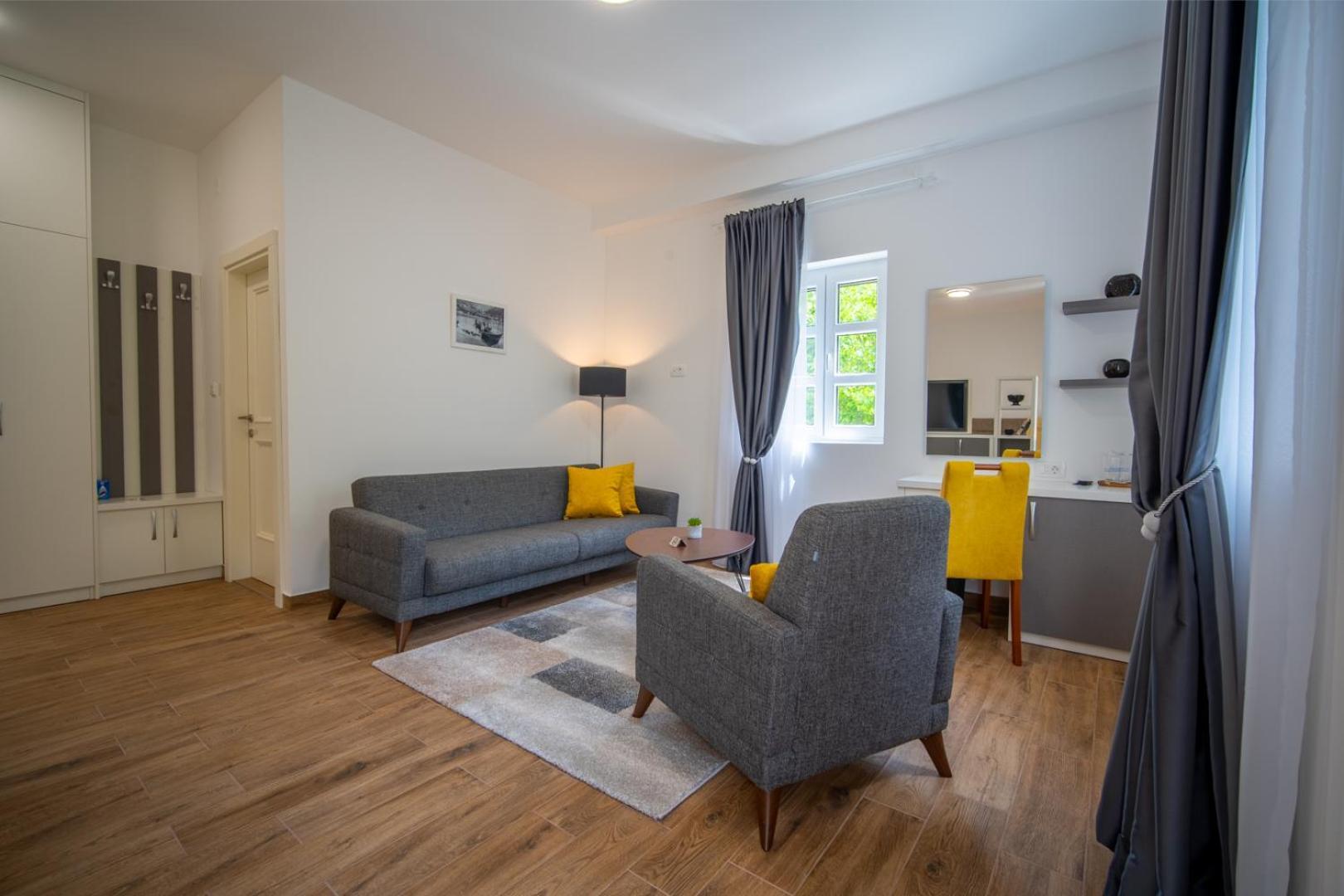 Skala Luxury Rooms Cetinje Luaran gambar