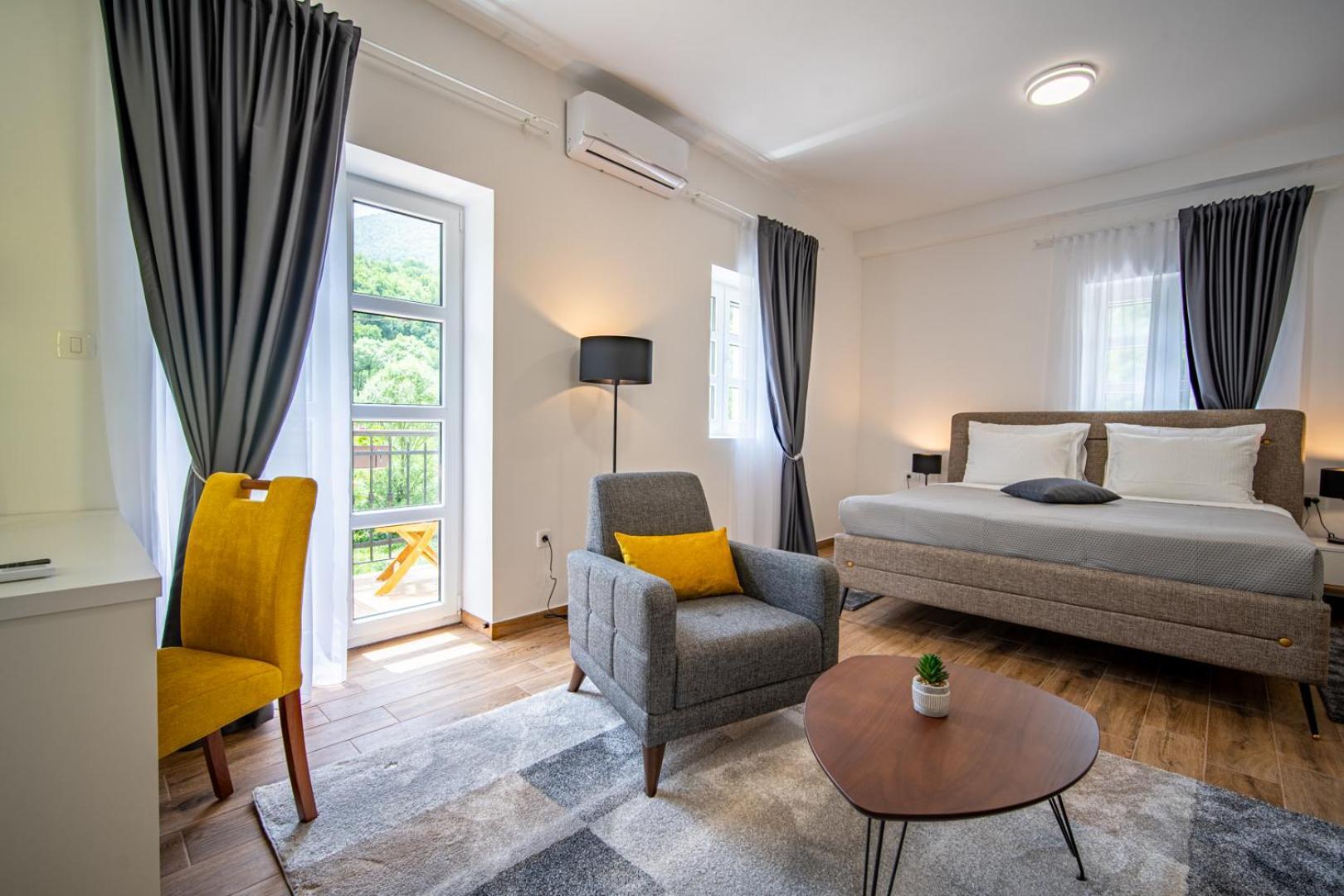 Skala Luxury Rooms Cetinje Luaran gambar