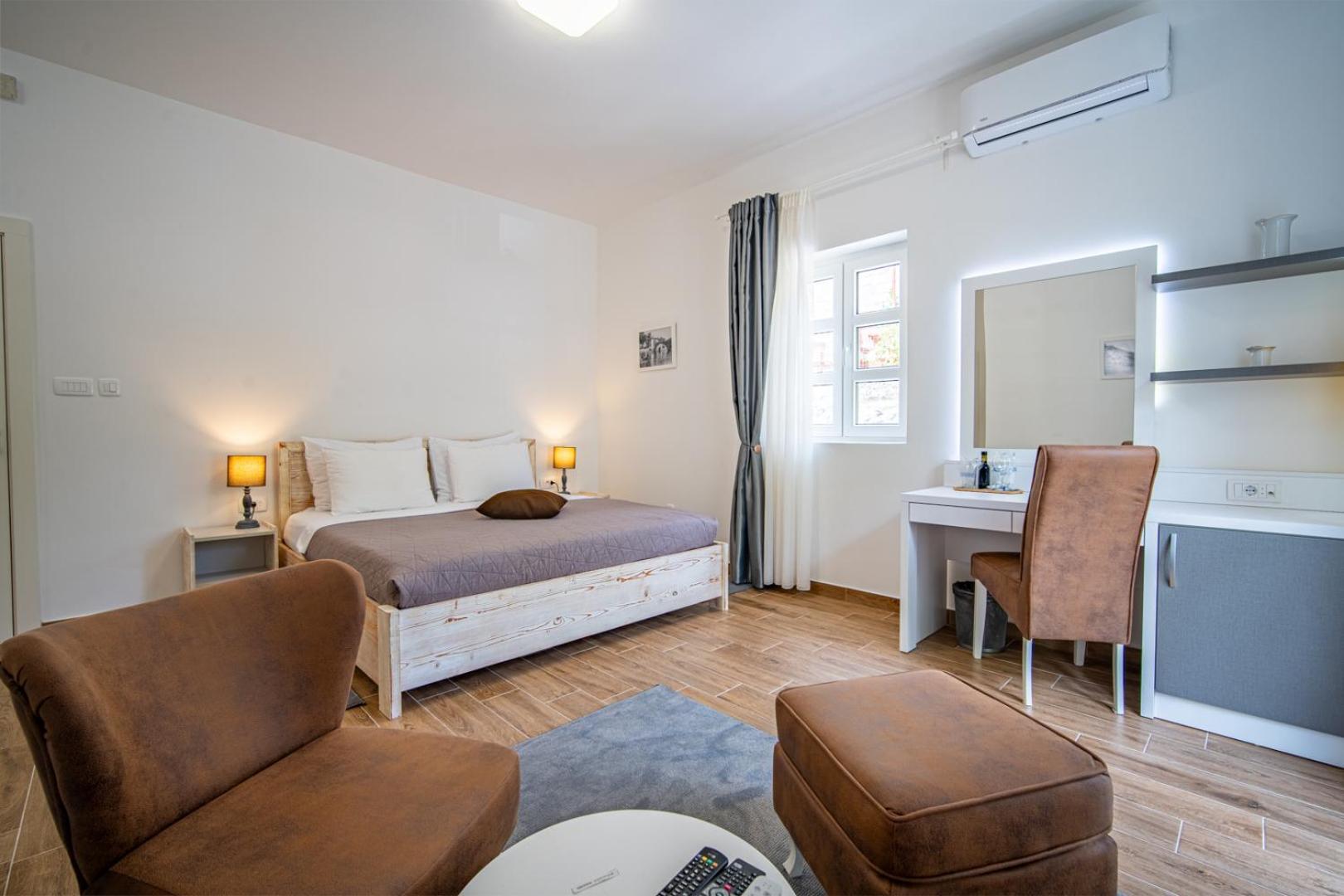 Skala Luxury Rooms Cetinje Luaran gambar